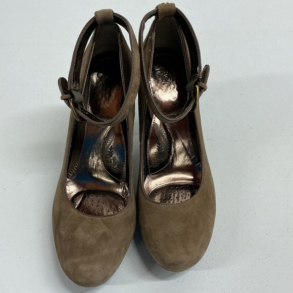 Söfft Brown Suede Mary Jane Platform Heels Size 9.5 Comfort Ankle Strap Pumps - Picture 3 of 7